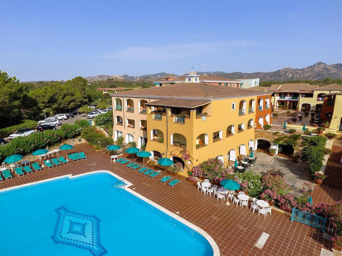 Nicolaus Club Torre Moresca 오로세 외부 사진